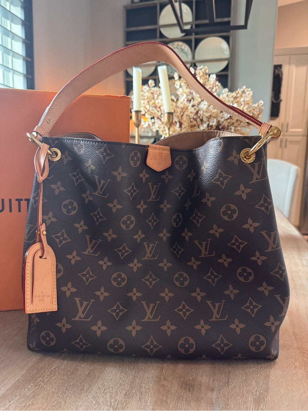 Louis Vuitton Monogram Canvas Shoulder Bag in Brown with Tan Trim - Picture 2 of 9